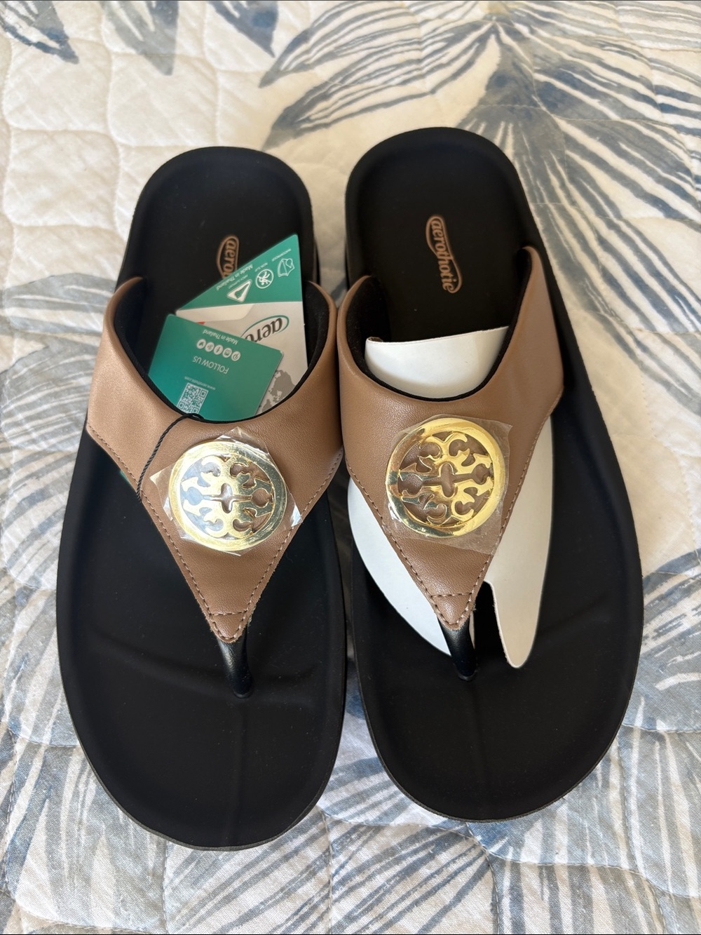 Vionic Brown and Black Thong Sandals with Gold Medallion